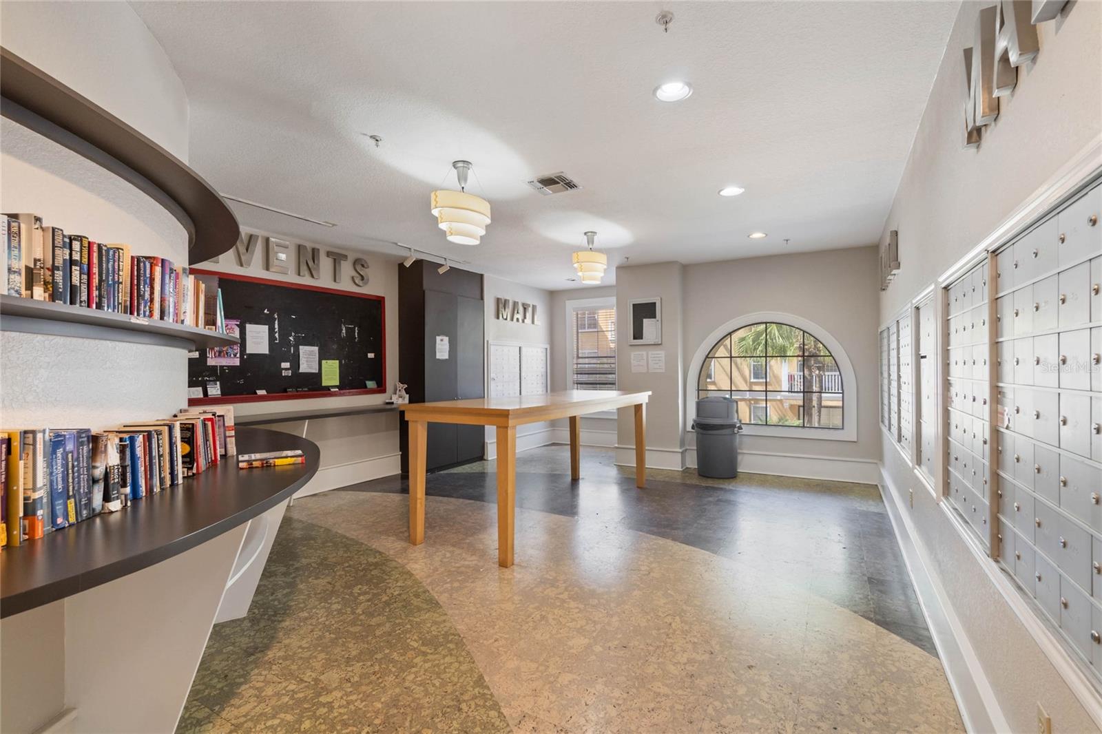 860 N ORANGE AVE #353