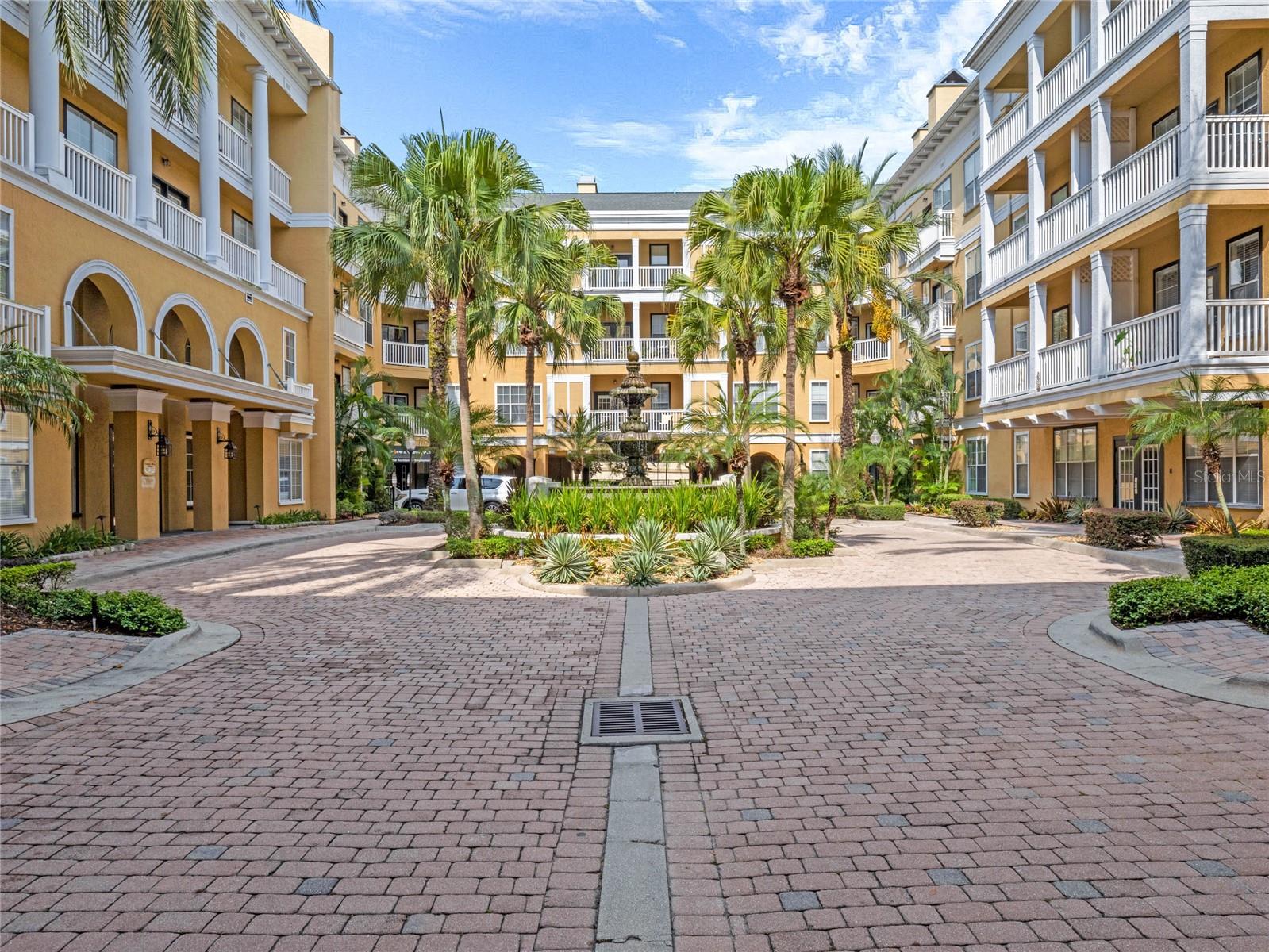 860 N ORANGE AVE #353