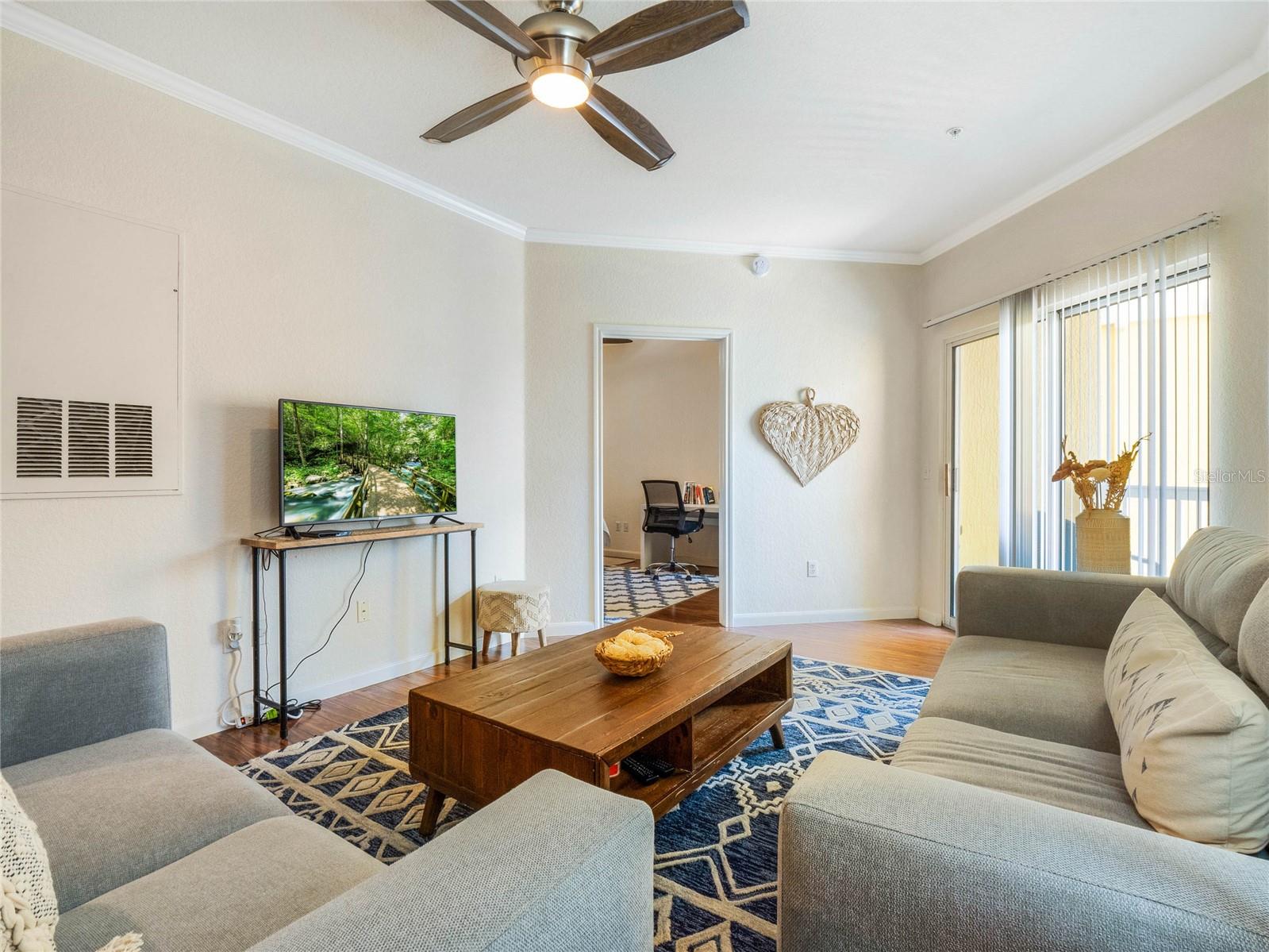 860 N ORANGE AVE #353