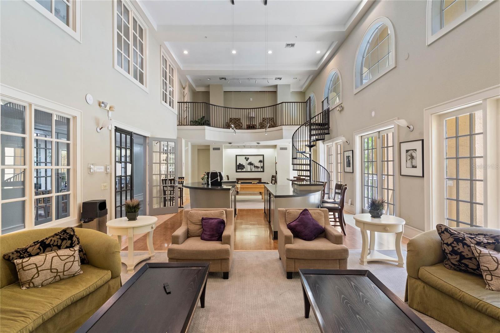 860 N ORANGE AVE #353