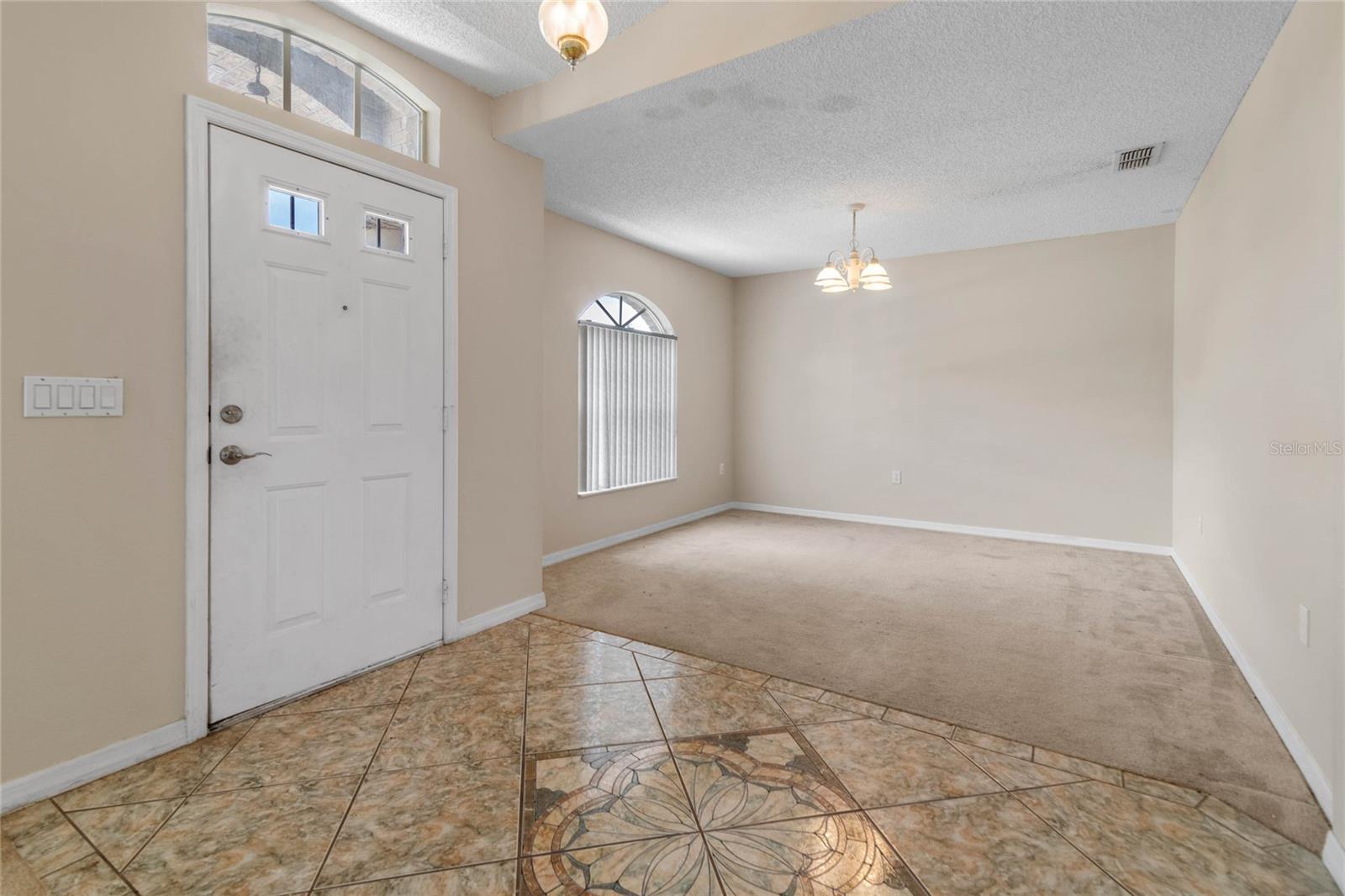 1598 BISMARCK DR