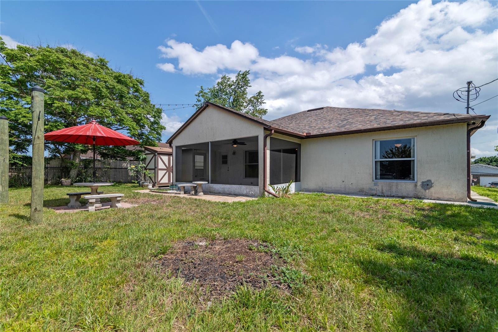 1598 BISMARCK DR