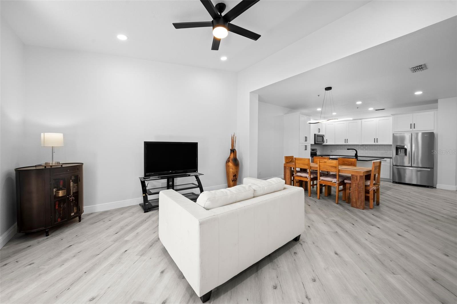 444 CRUZ BAY CIR