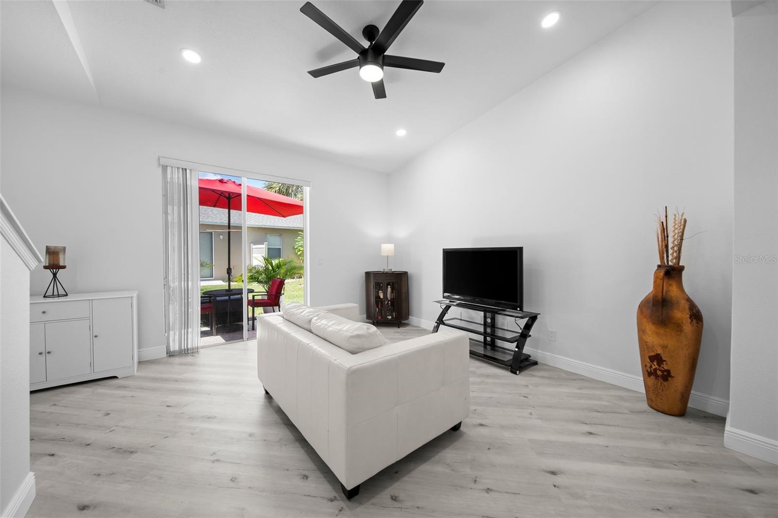 444 CRUZ BAY CIR