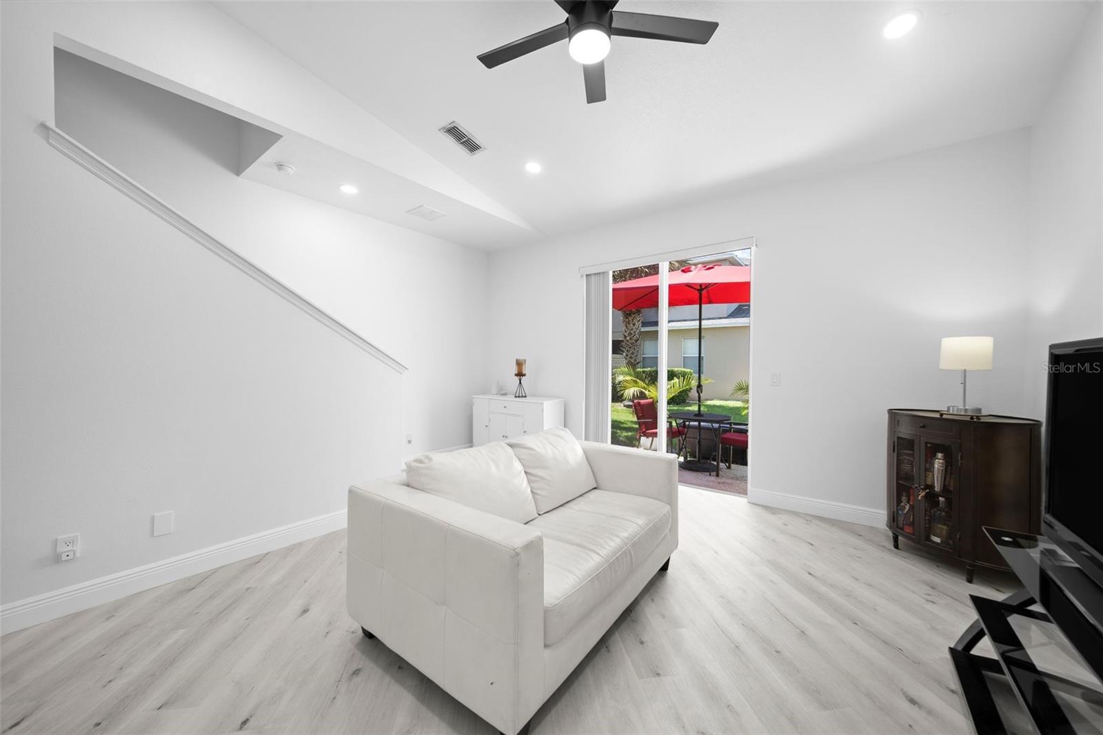 444 CRUZ BAY CIR