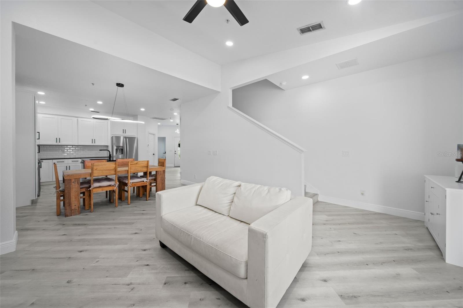 444 CRUZ BAY CIR