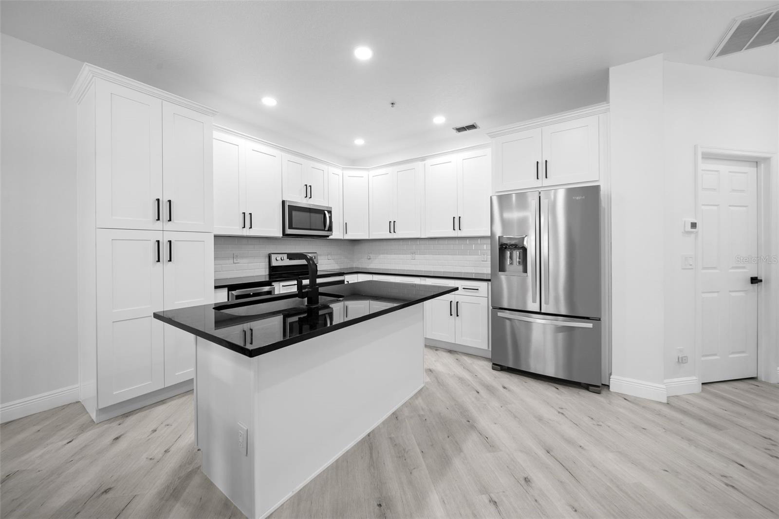 444 CRUZ BAY CIR