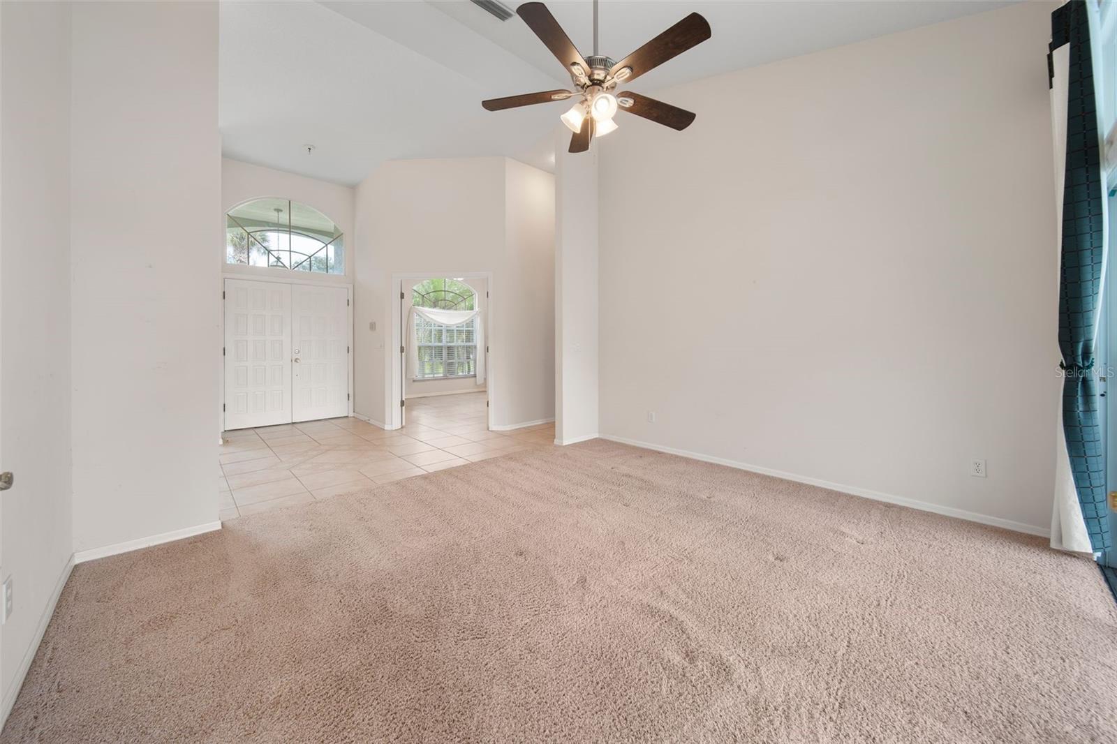 813 EAGLE CLAW CT
