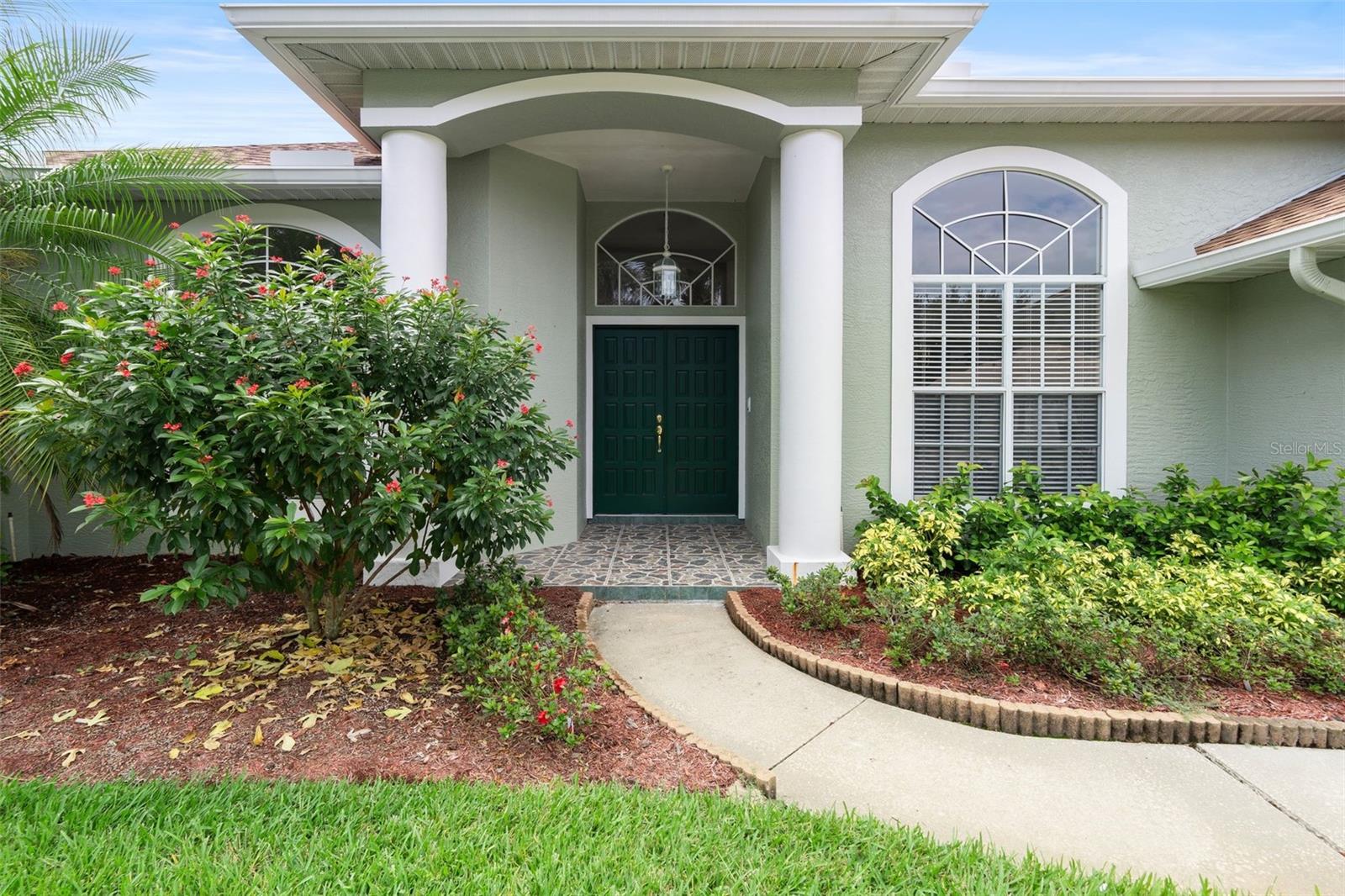 813 EAGLE CLAW CT