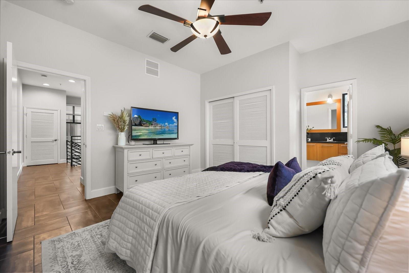 356 S OSCEOLA AVE #19