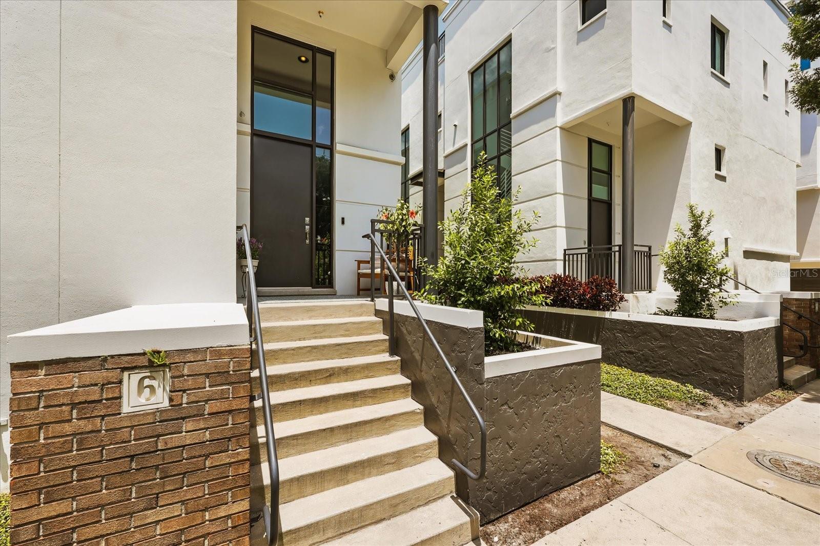 356 S OSCEOLA AVE #19