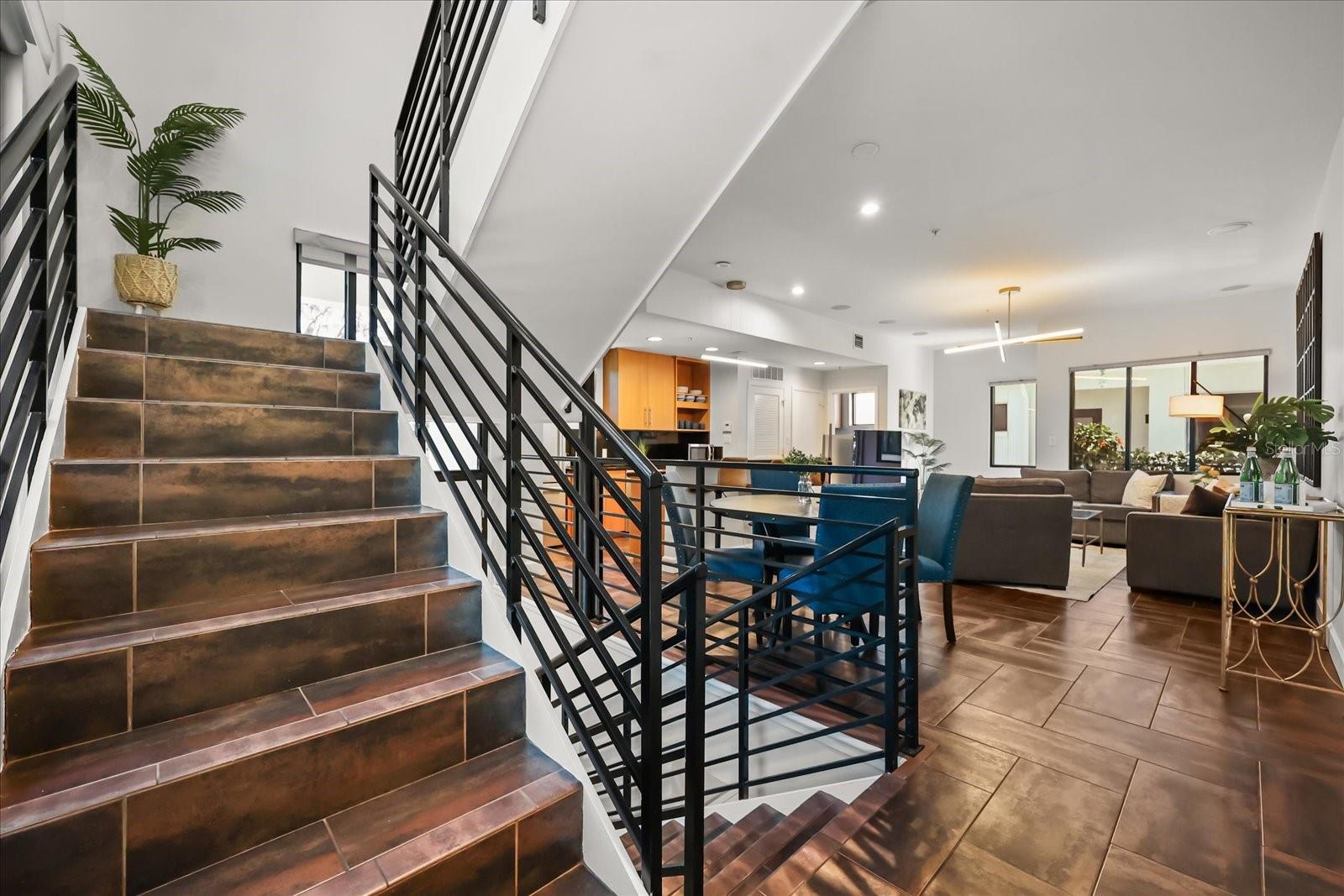 356 S OSCEOLA AVE #19
