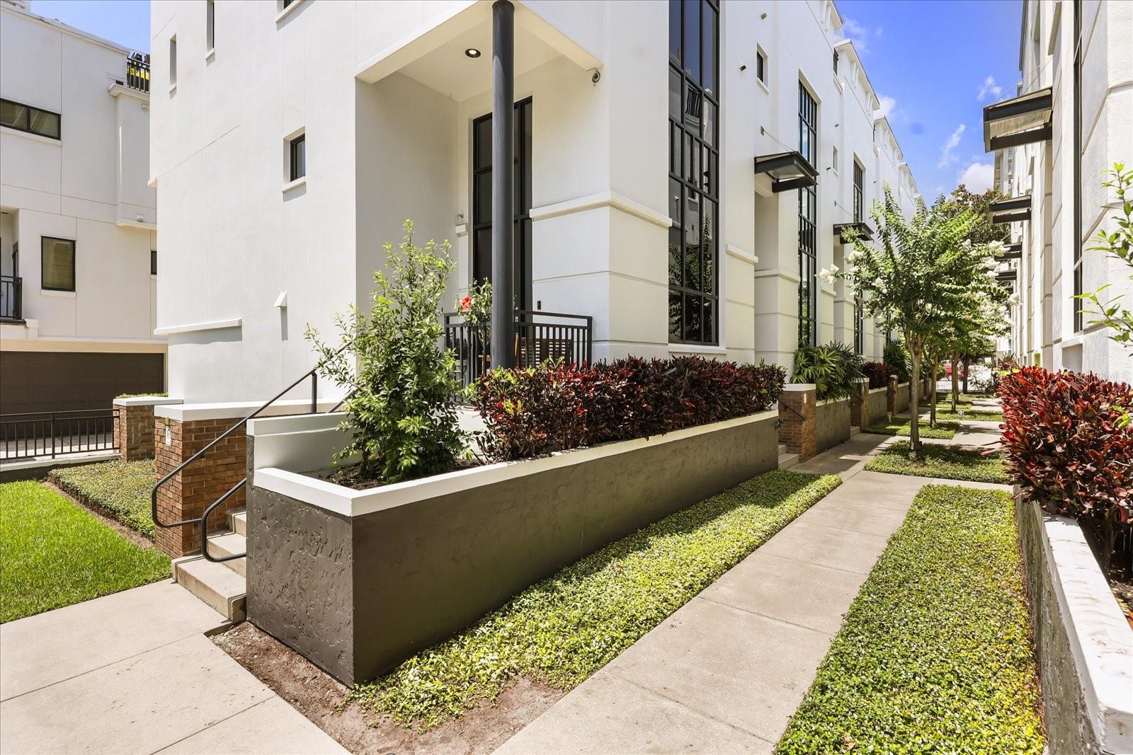 356 S OSCEOLA AVE #19