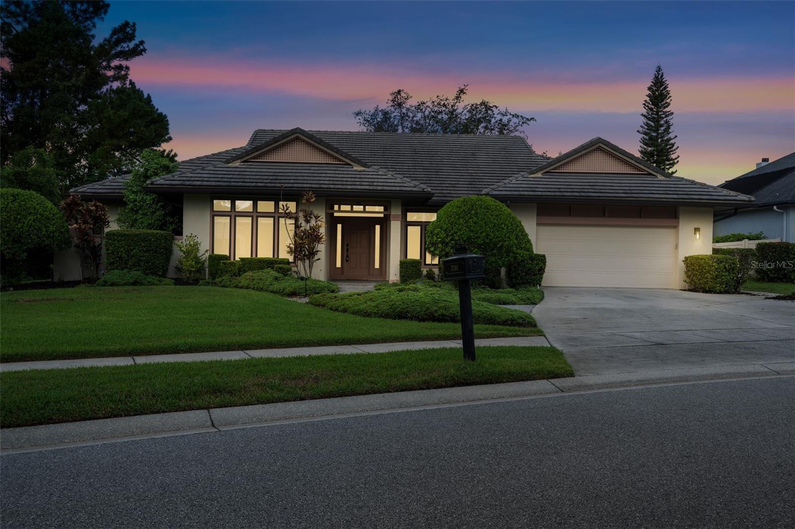 5701 ALOMA WOODS BLVD