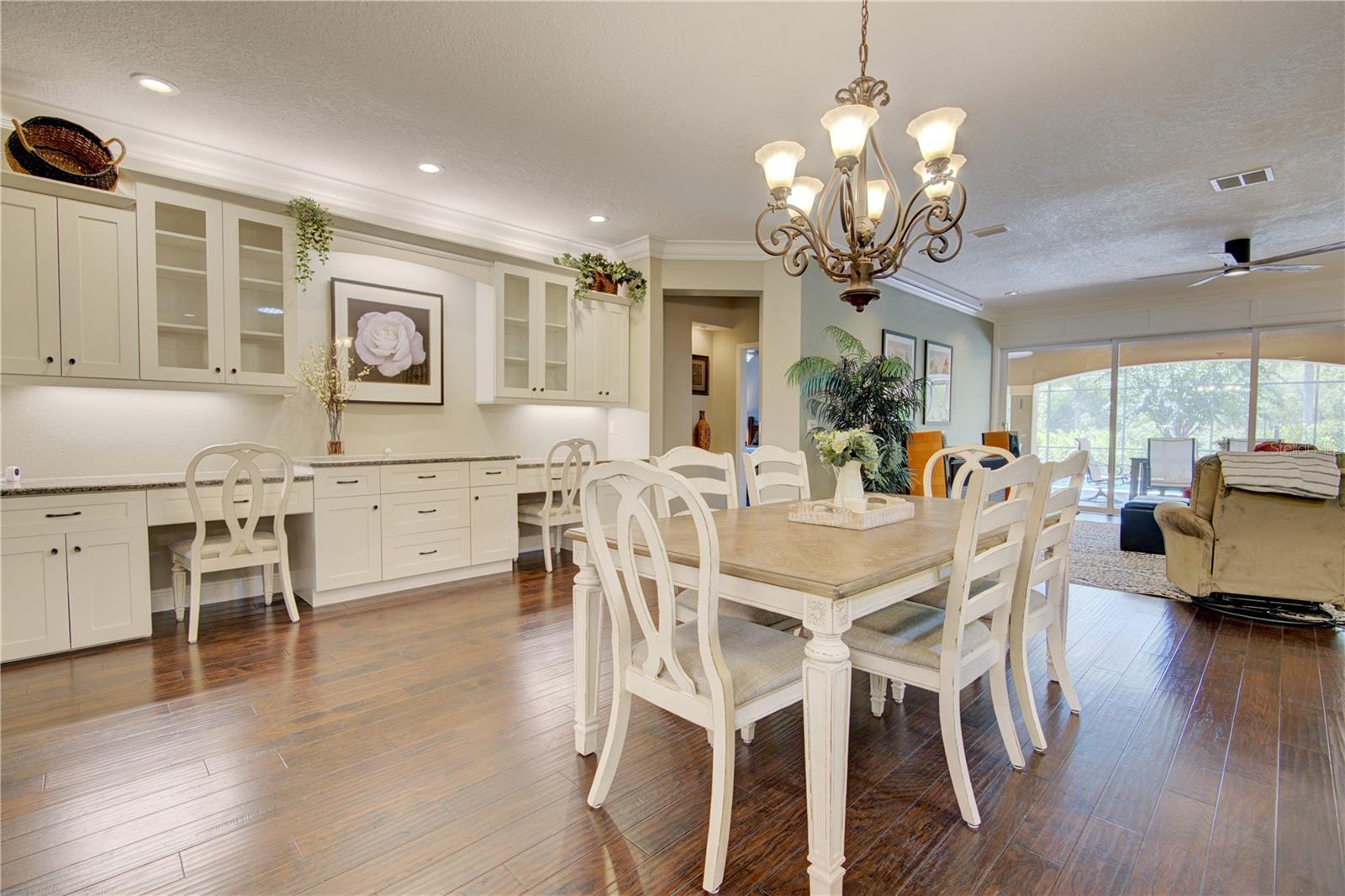 1422 ANNA CATHERINE DR