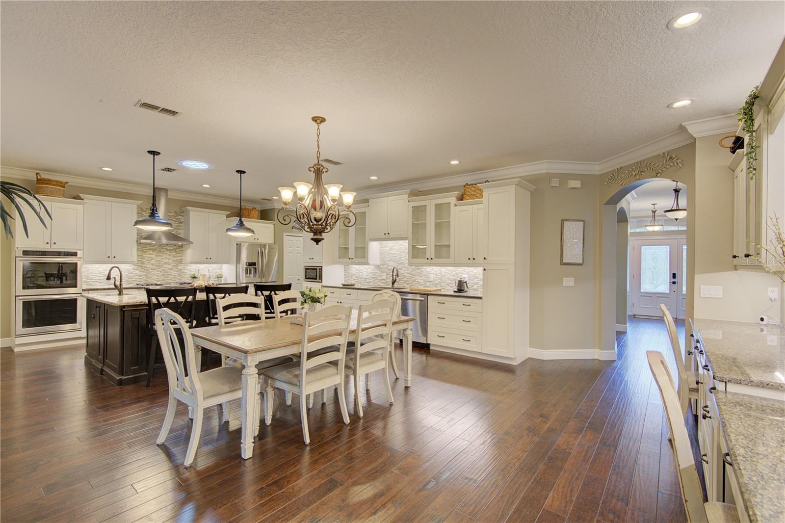 1422 ANNA CATHERINE DR