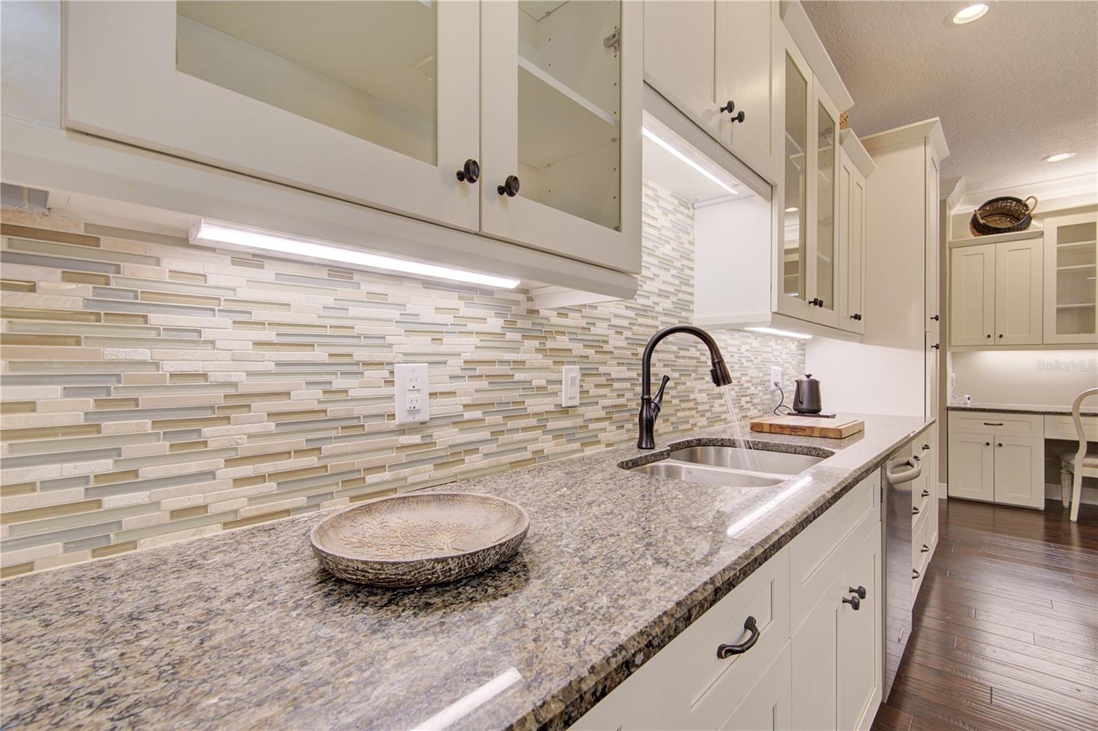 1422 ANNA CATHERINE DR