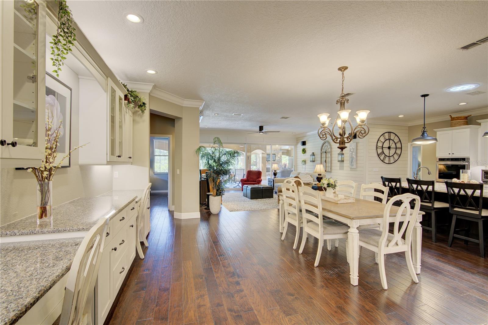 1422 ANNA CATHERINE DR
