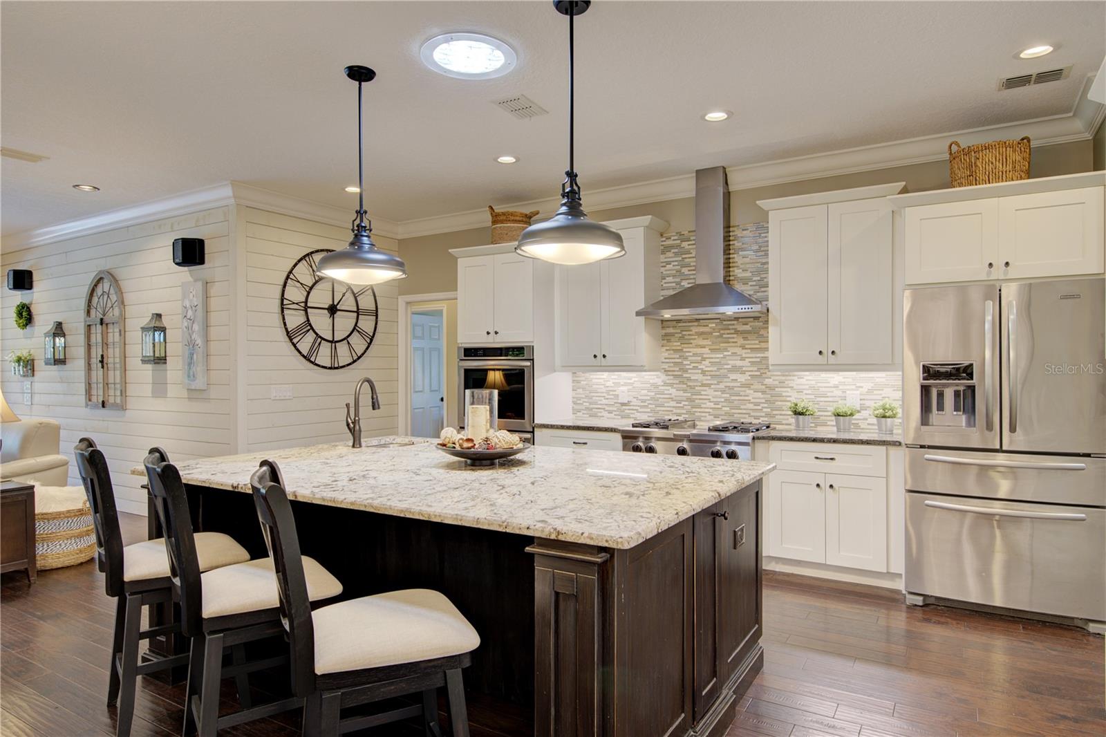 1422 ANNA CATHERINE DR