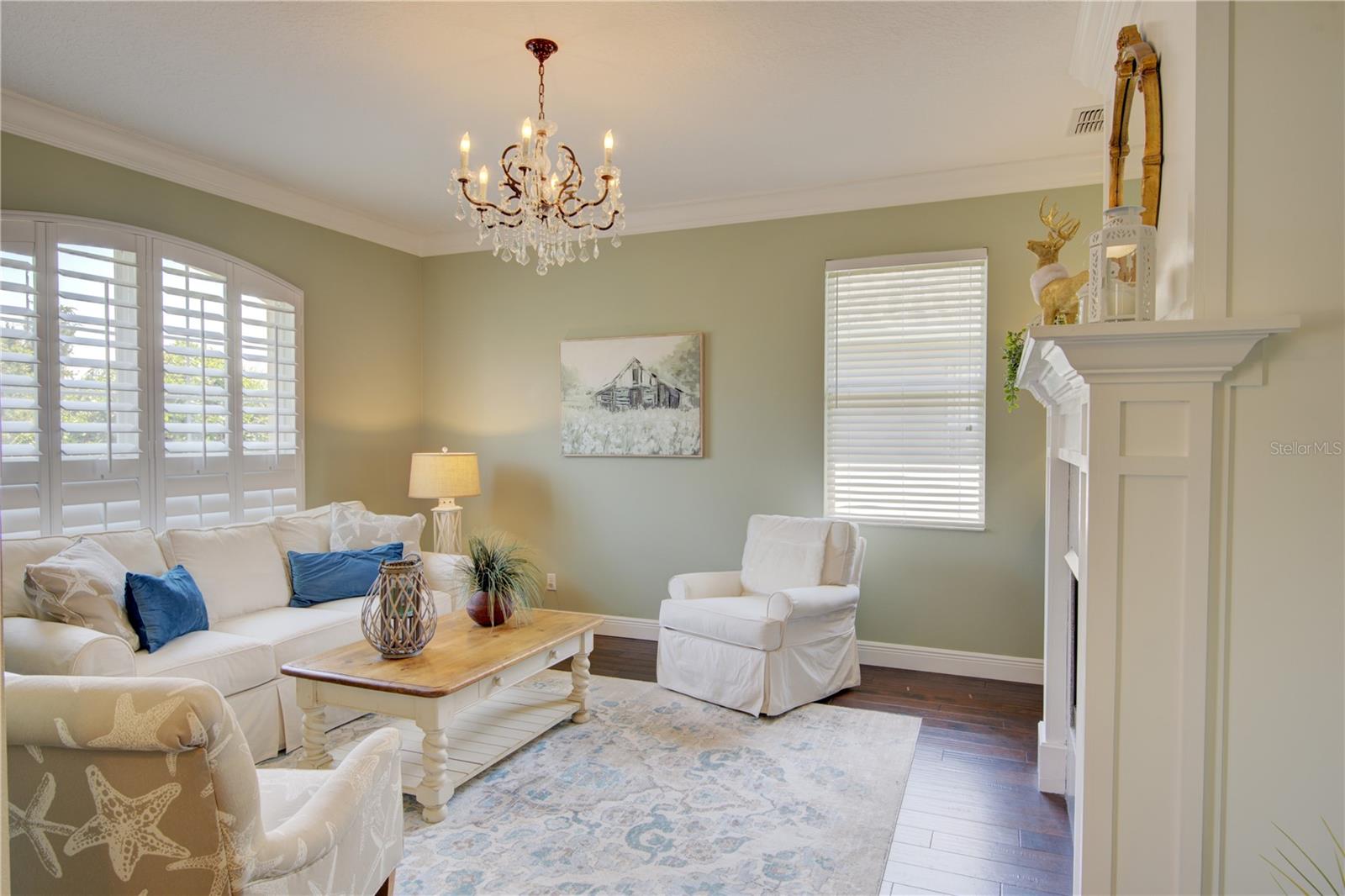 1422 ANNA CATHERINE DR