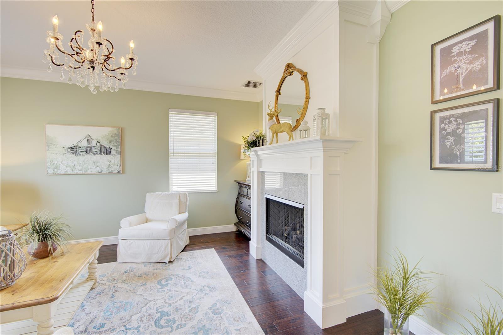 1422 ANNA CATHERINE DR