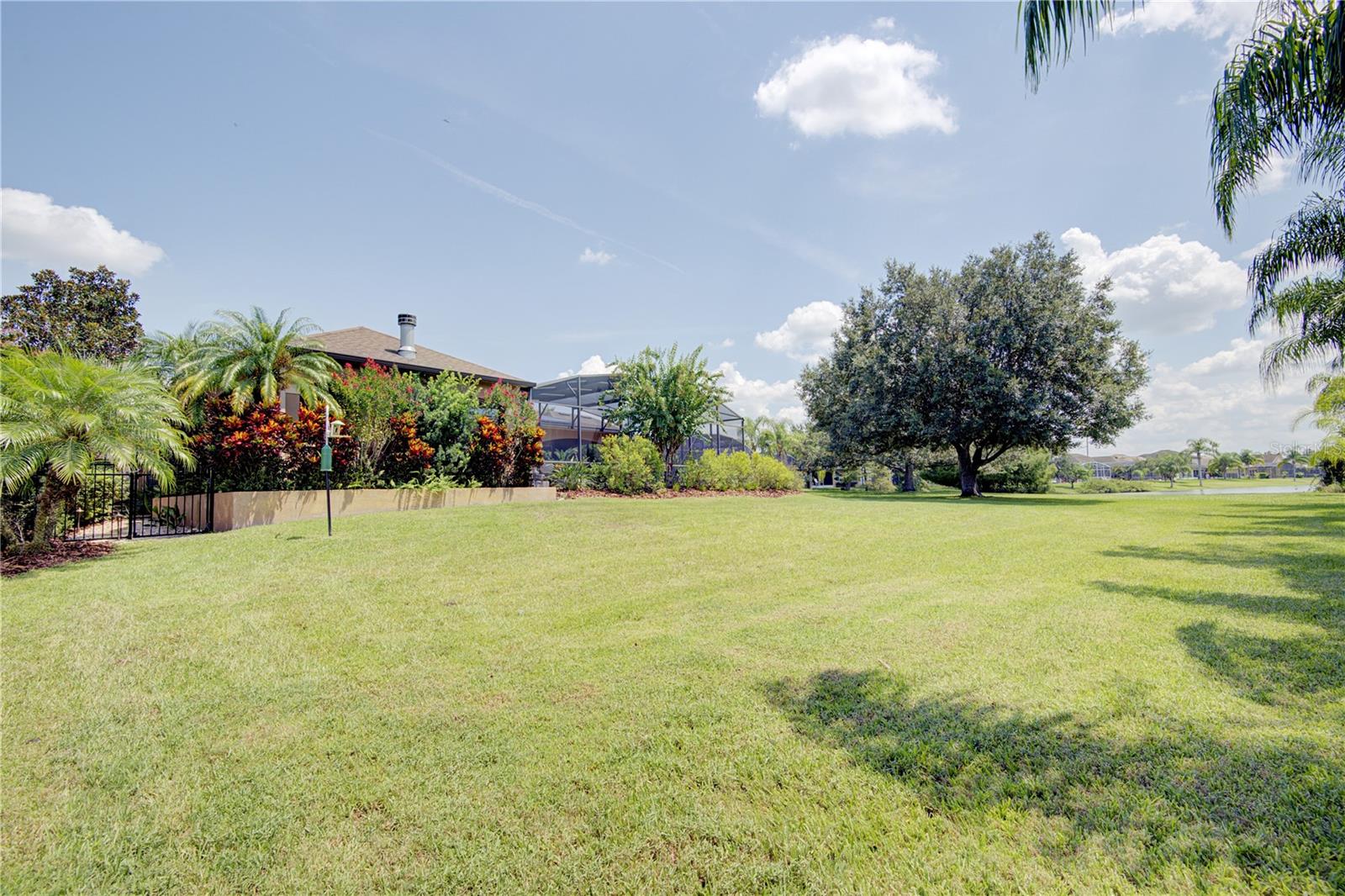 1422 ANNA CATHERINE DR