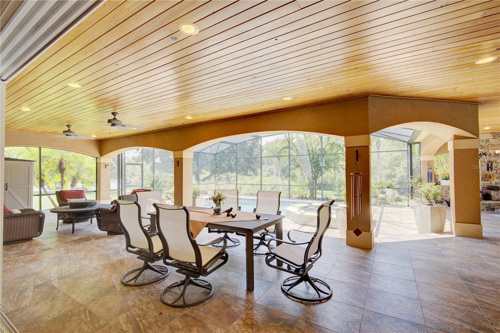 1422 ANNA CATHERINE DR