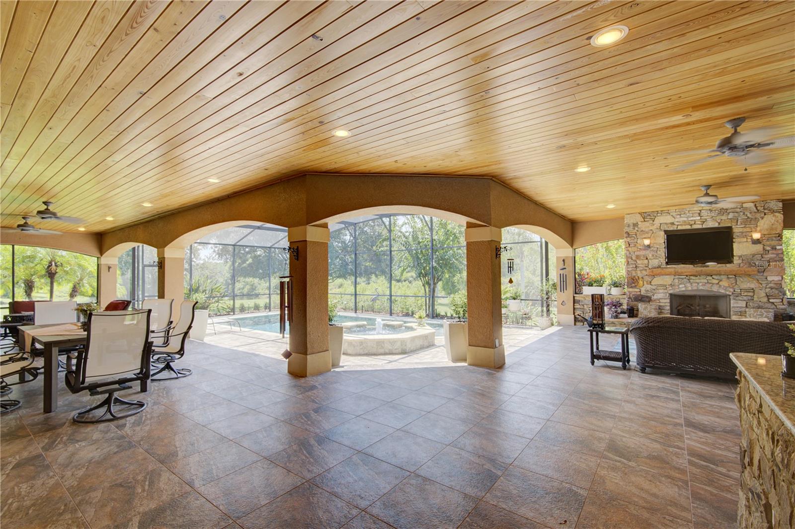1422 ANNA CATHERINE DR