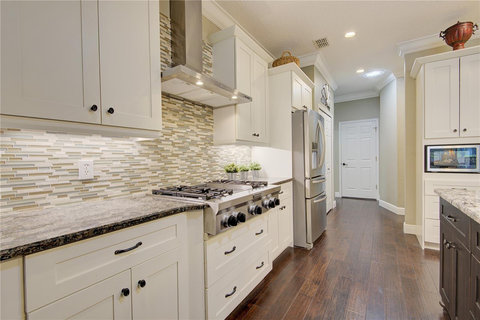 1422 ANNA CATHERINE DR