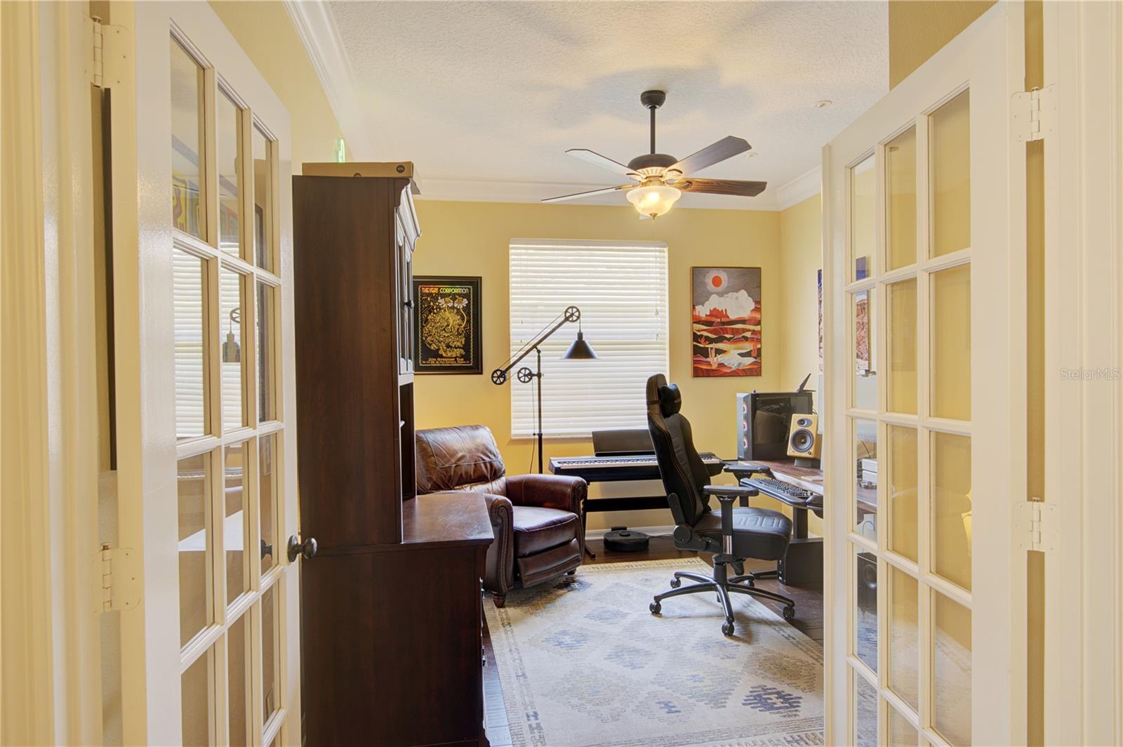 1422 ANNA CATHERINE DR