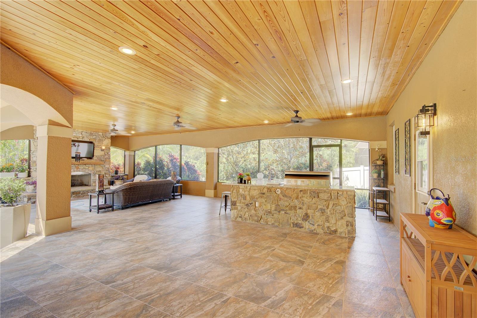 1422 ANNA CATHERINE DR