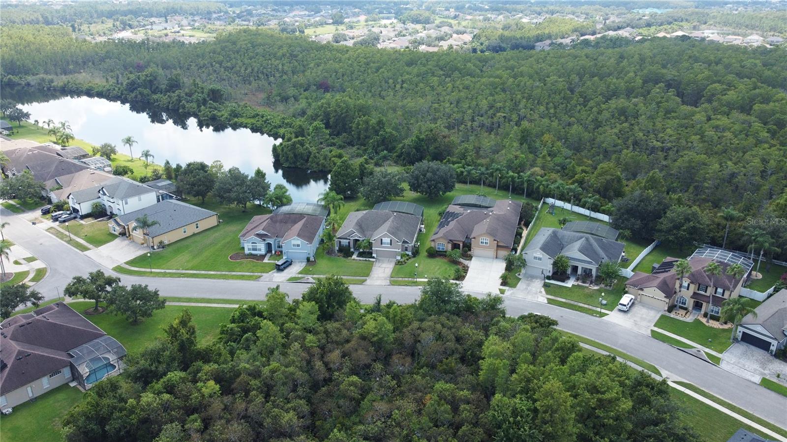 1422 ANNA CATHERINE DR