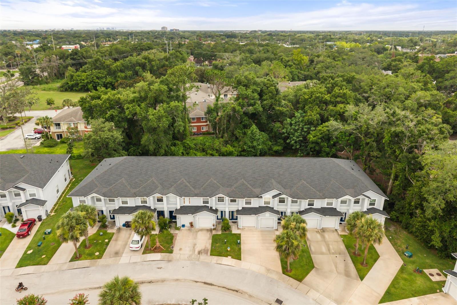 520 MAJESTIC WAY