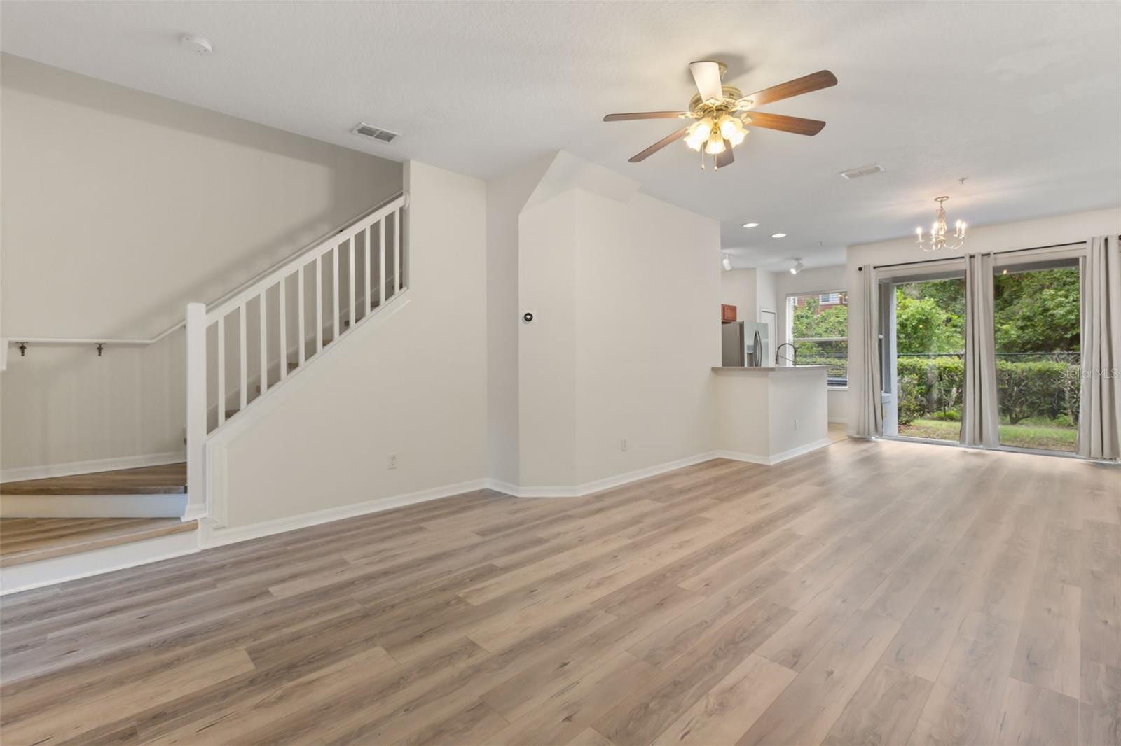520 MAJESTIC WAY