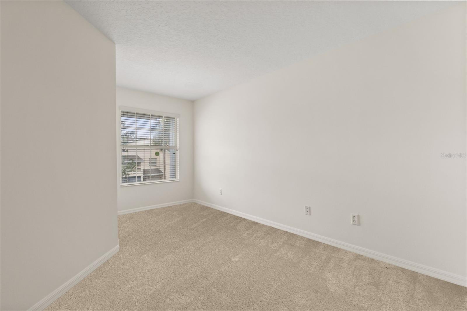 520 MAJESTIC WAY