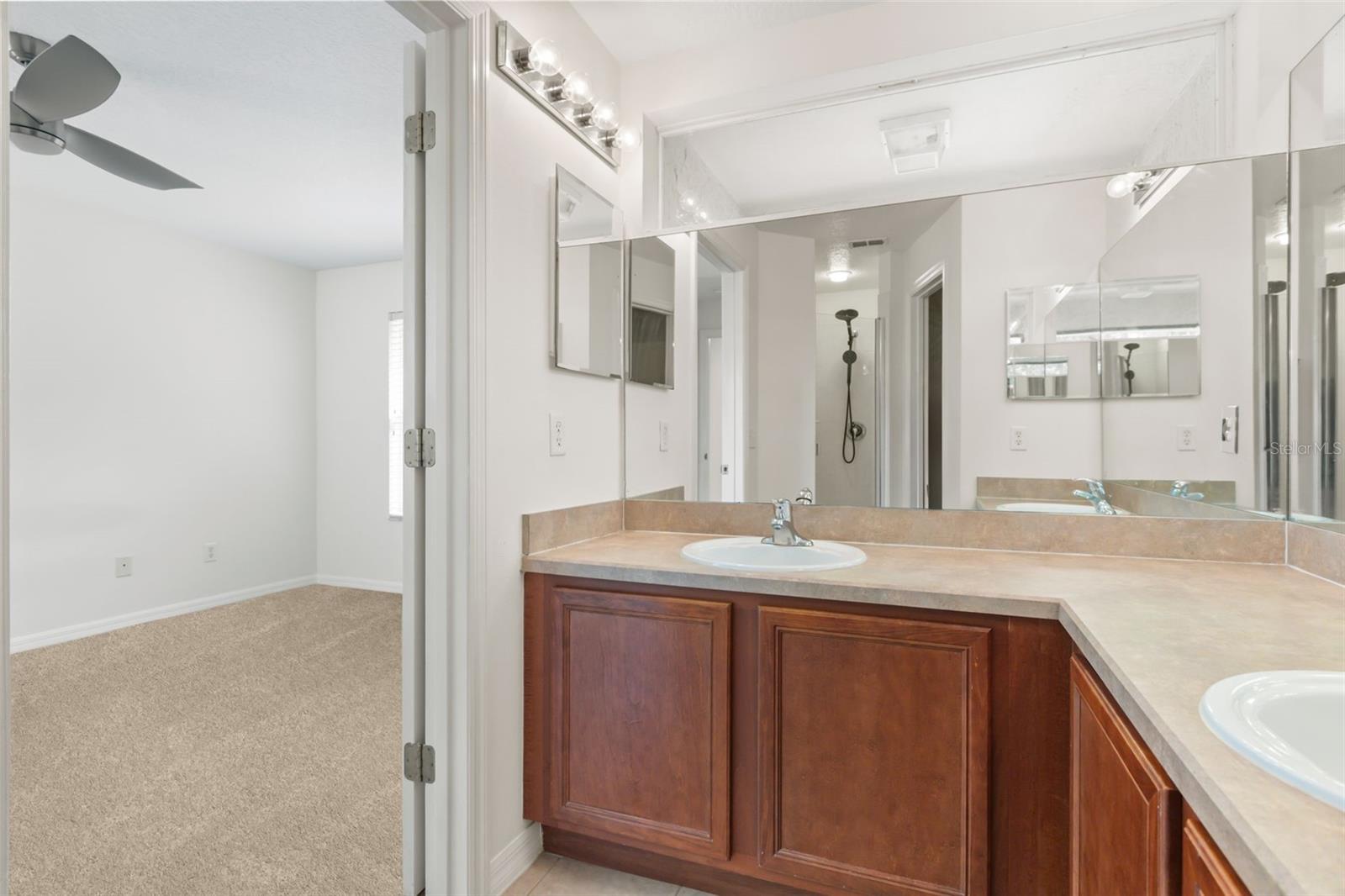 520 MAJESTIC WAY