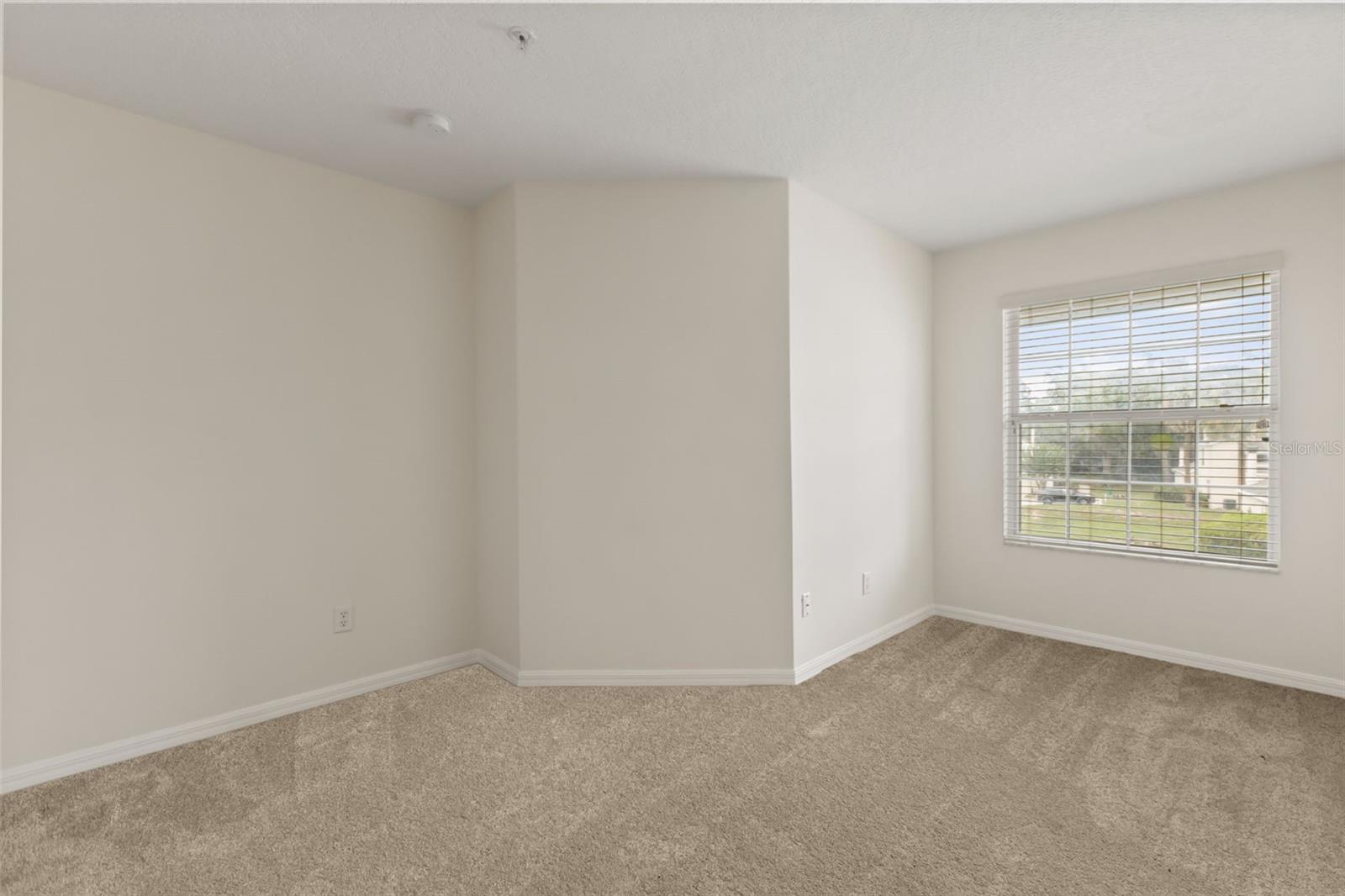 520 MAJESTIC WAY