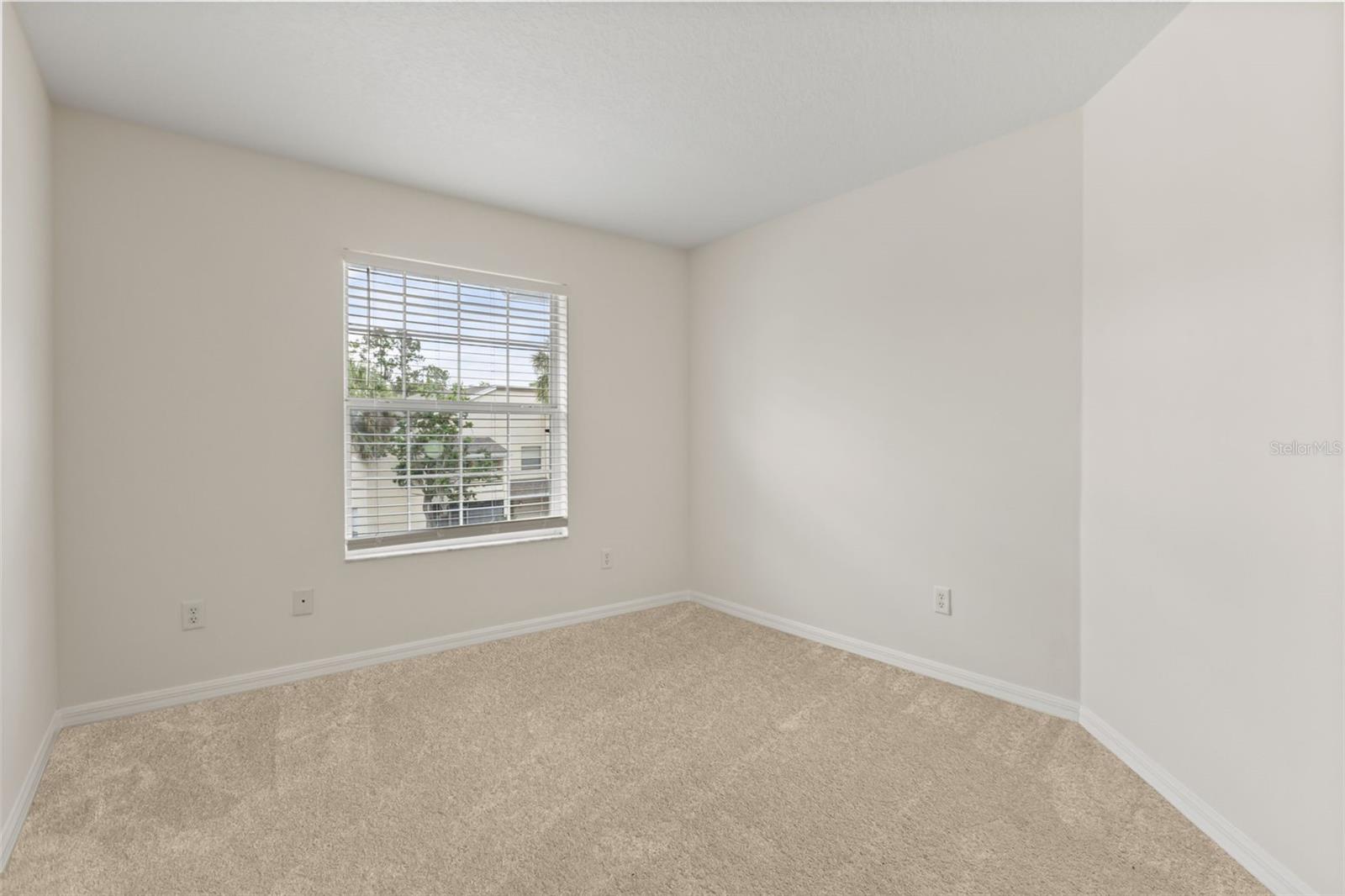 520 MAJESTIC WAY