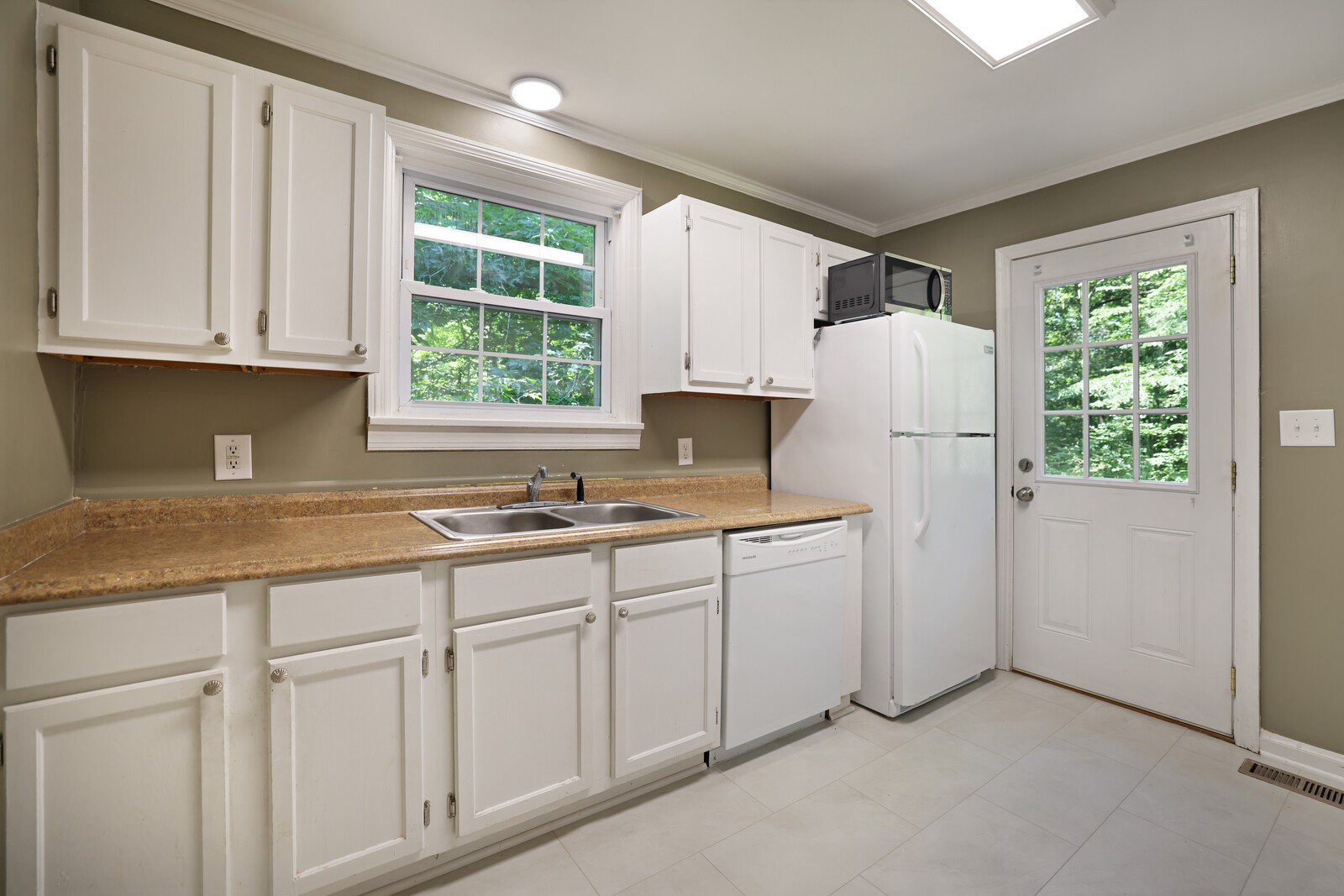 1024 Granada Rd