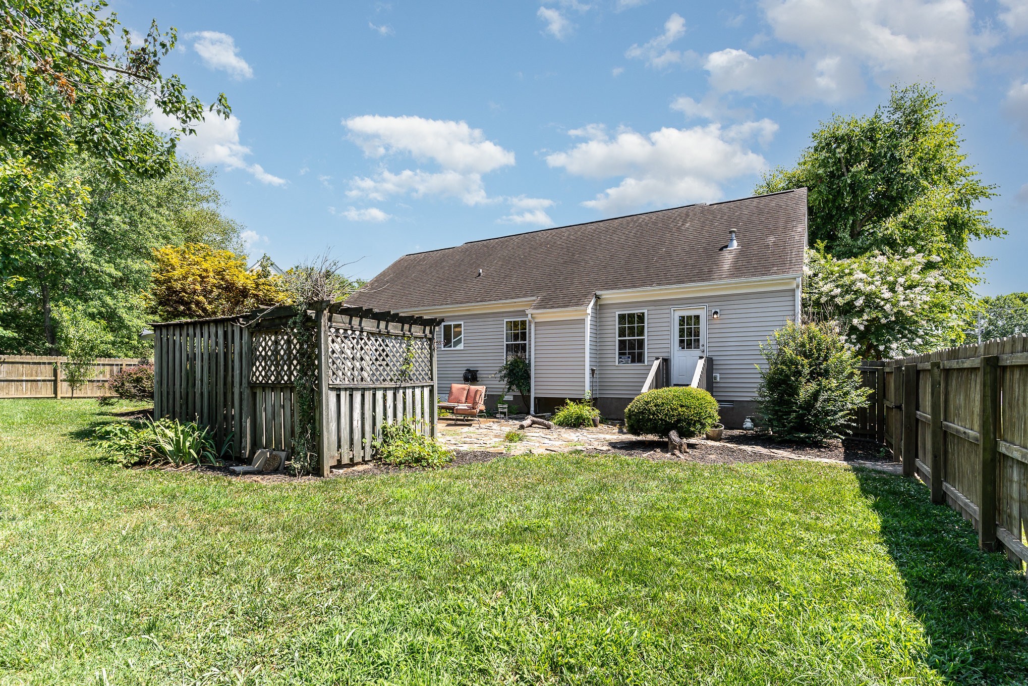 2844 Jessie Ct