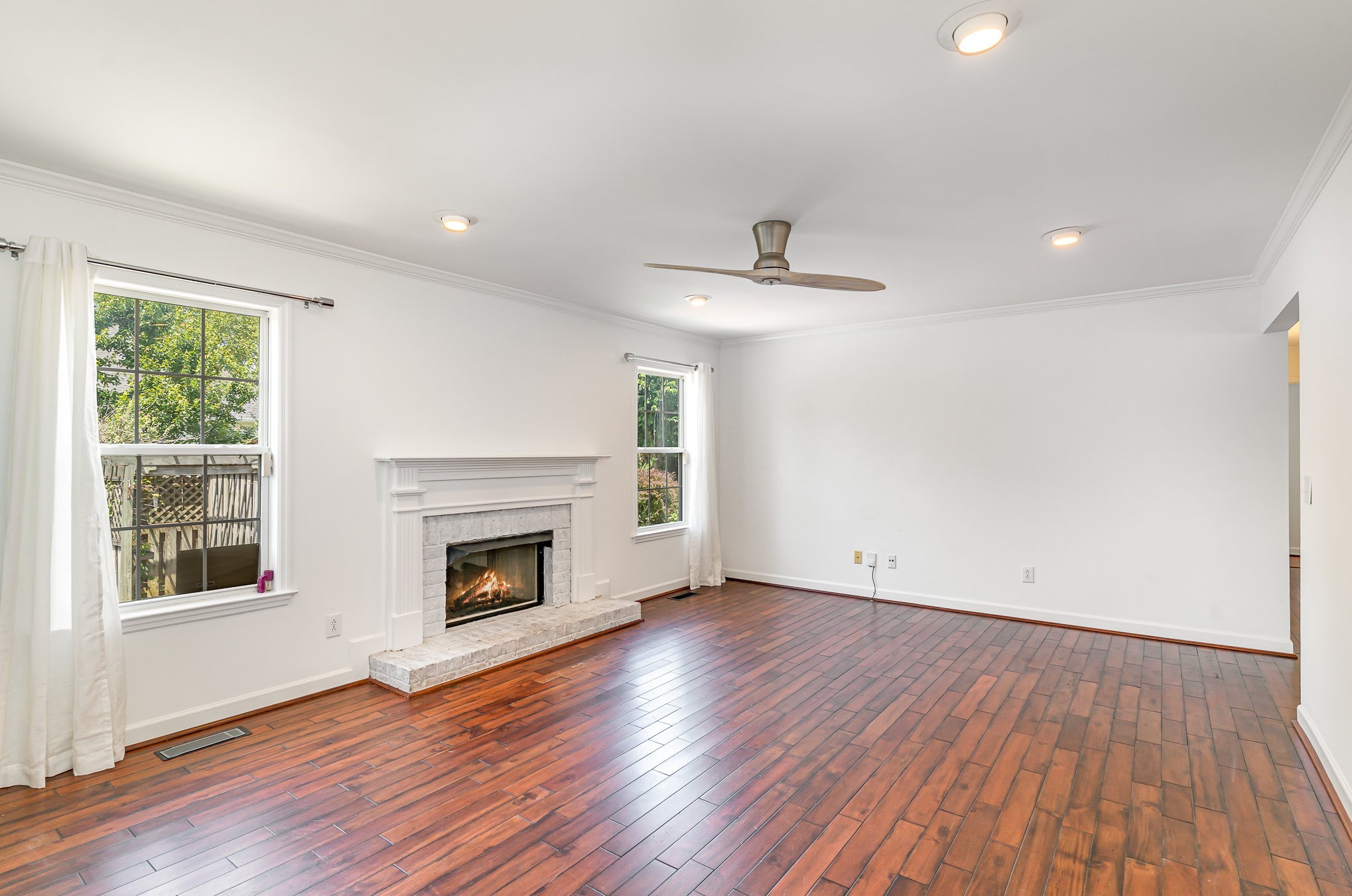 2844 Jessie Ct