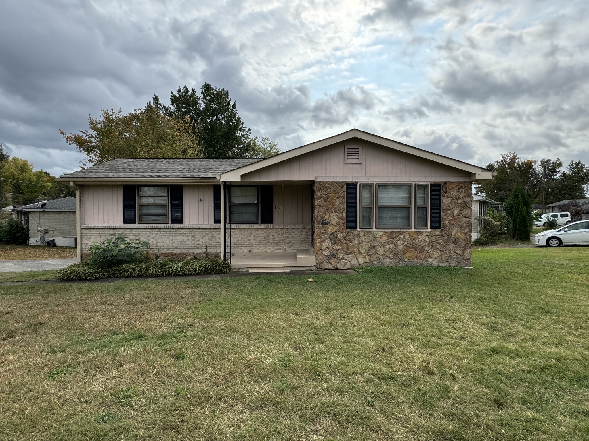 4641 Dowdy Dr