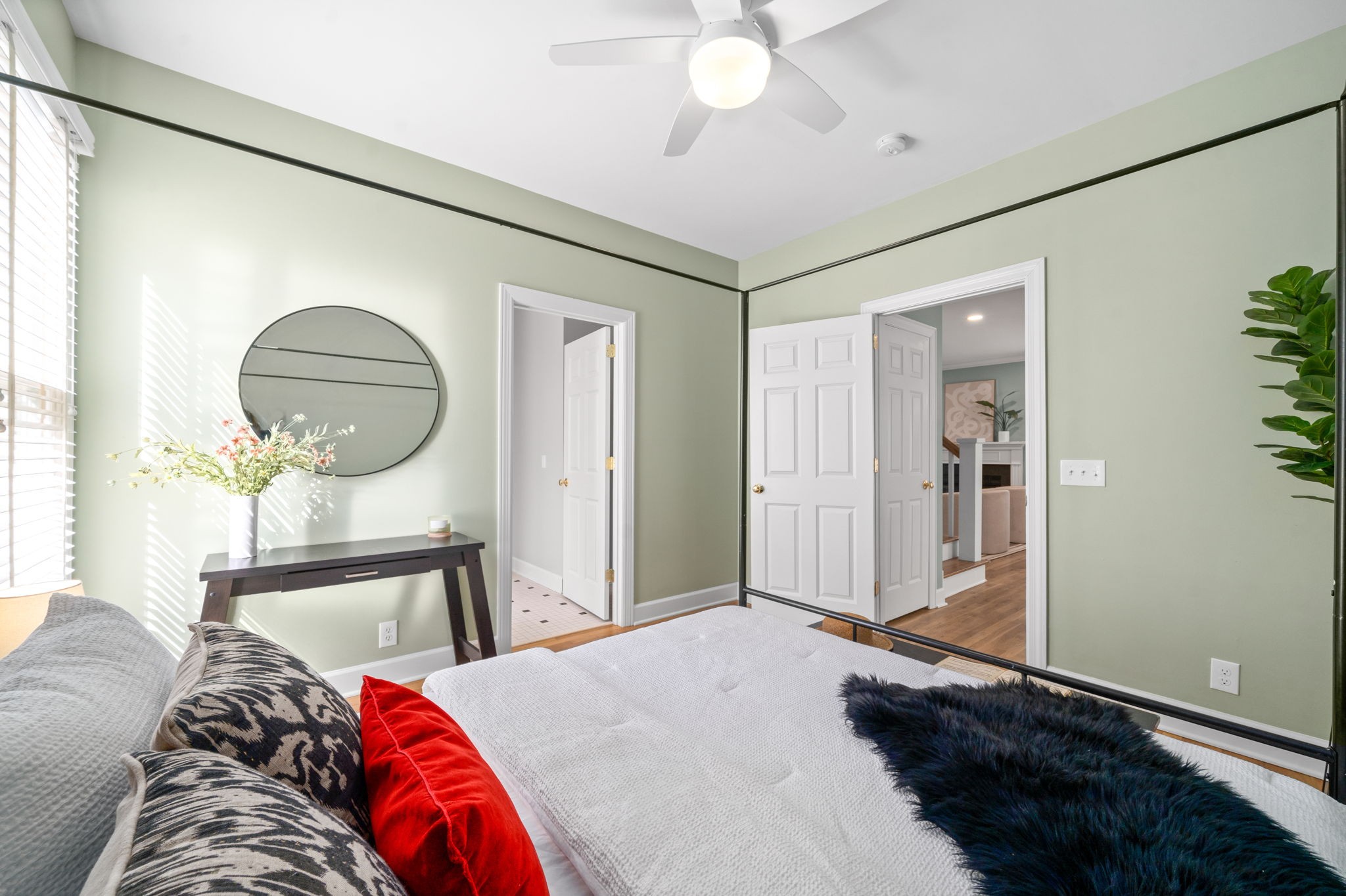 130 43rd Ave, N