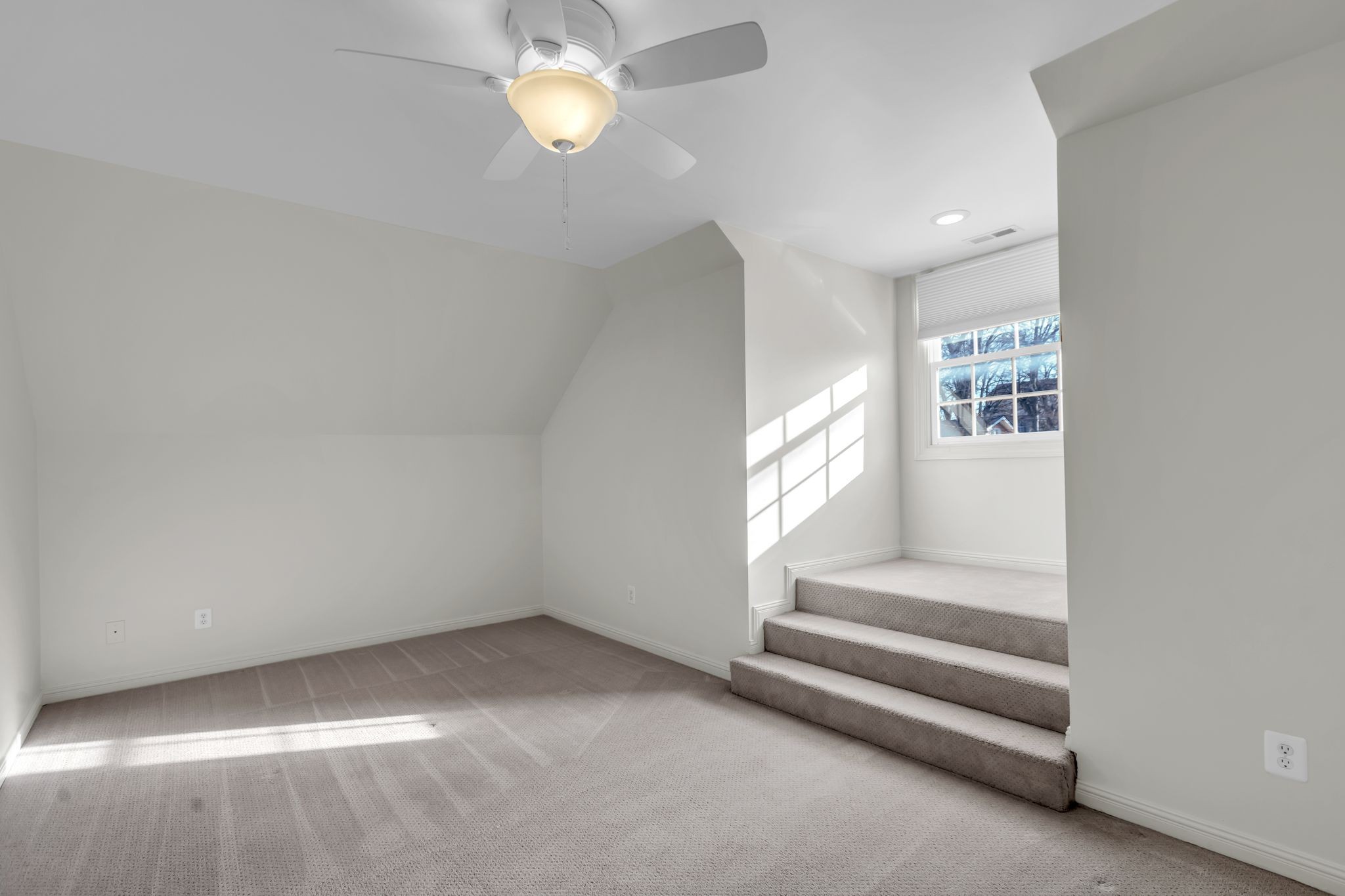 1104 Acklen Ave
