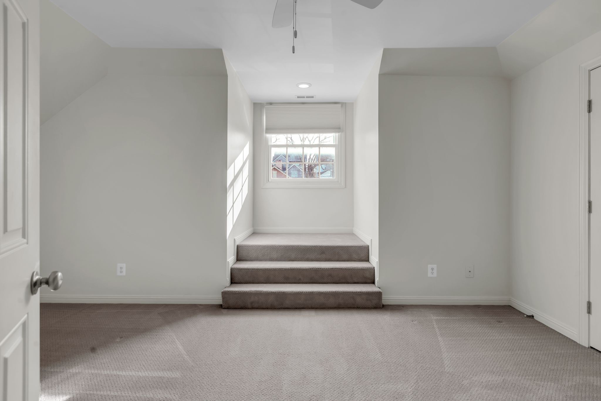 1104 Acklen Ave