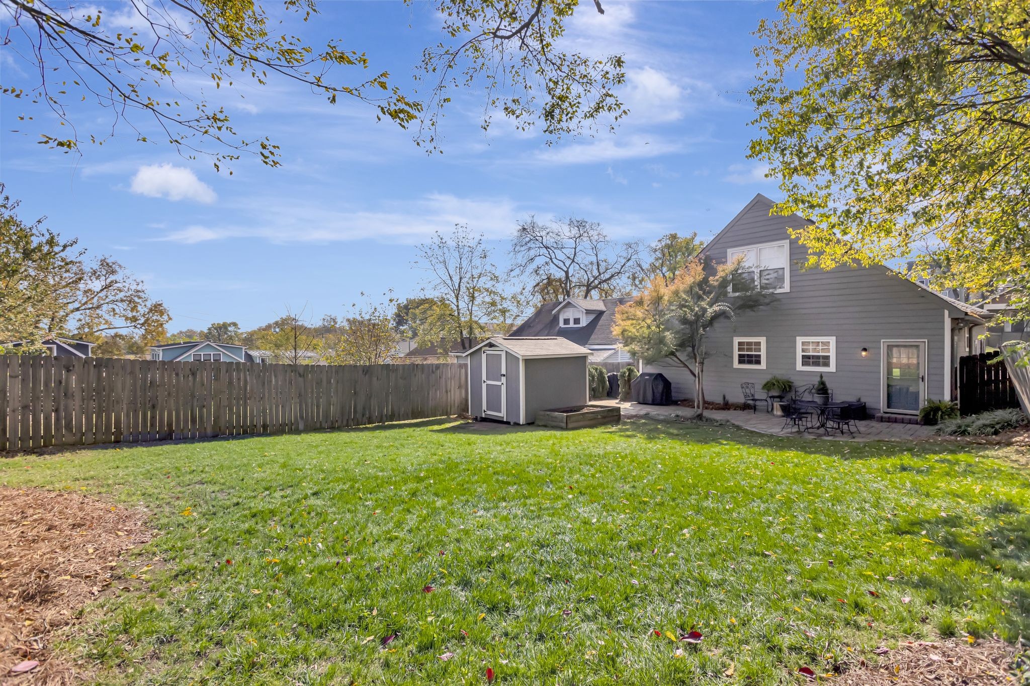 1104 Acklen Ave