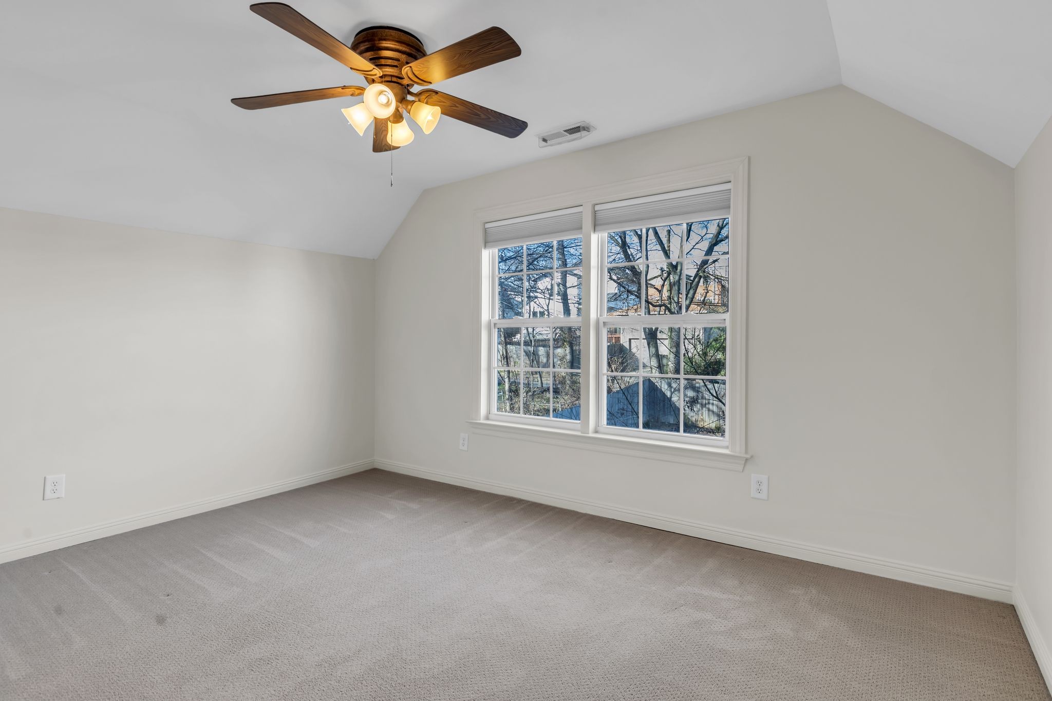 1104 Acklen Ave