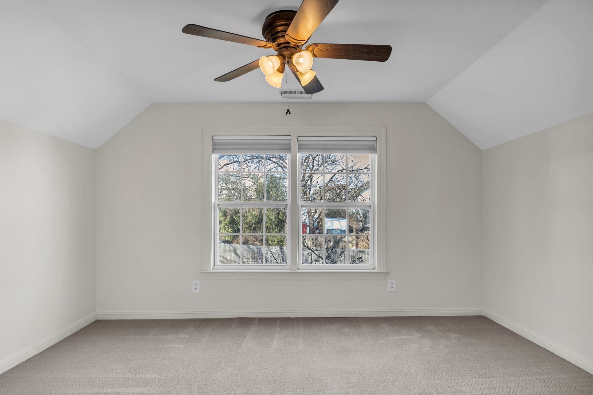 1104 Acklen Ave