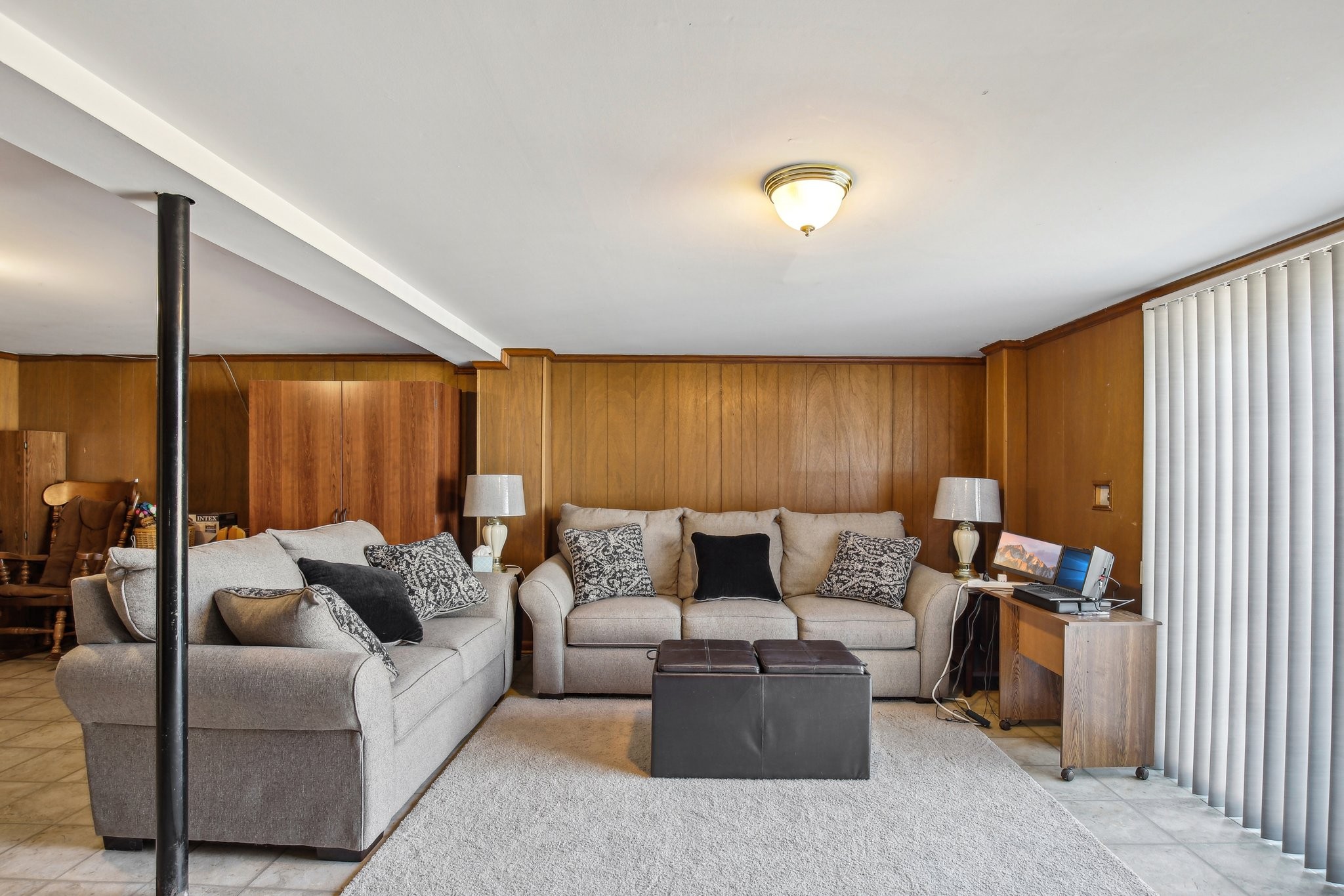 4702 Lori Dr