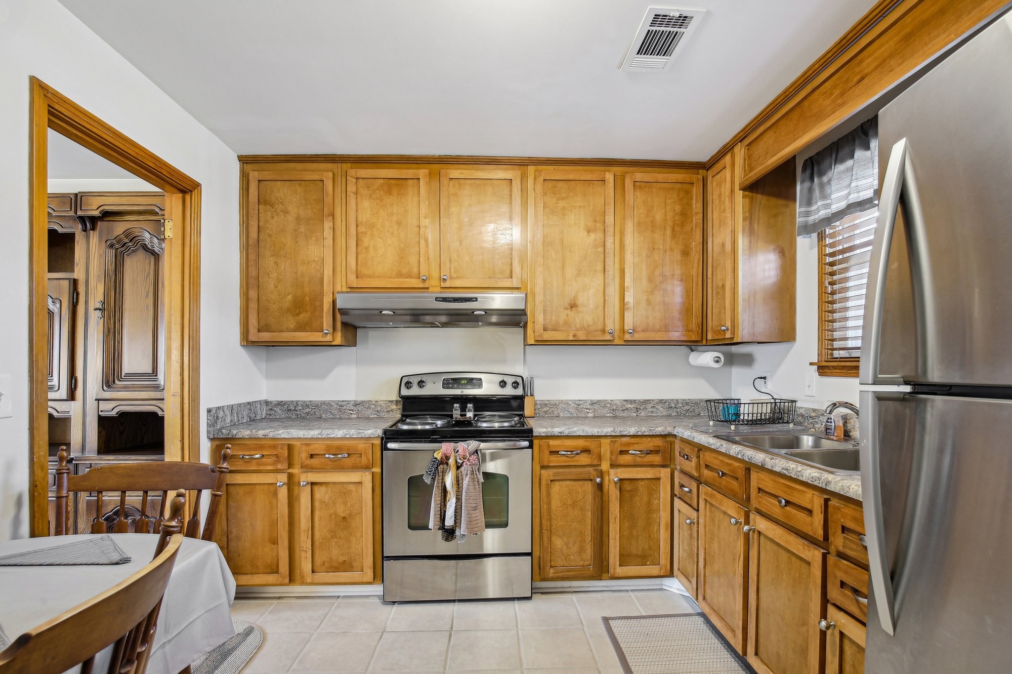 4702 Lori Dr